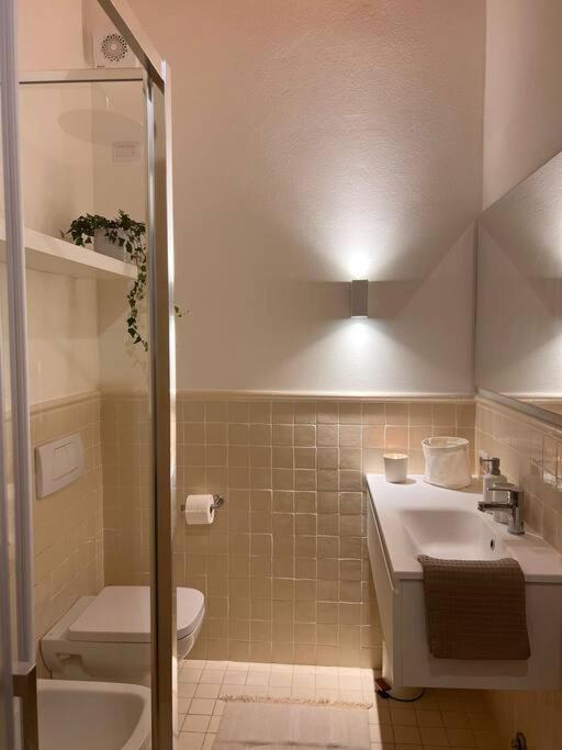 Il Bacio Apartment โกโม ภายนอก รูปภาพ