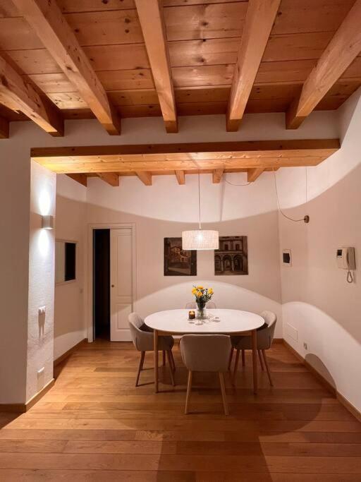Il Bacio Apartment โกโม ภายนอก รูปภาพ