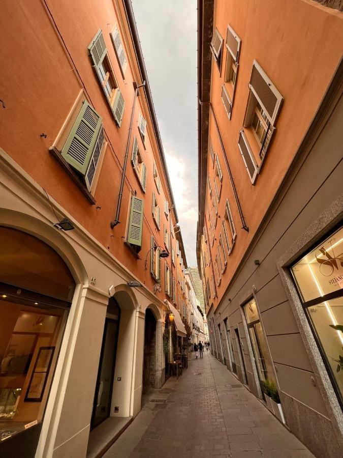 Il Bacio Apartment โกโม ภายนอก รูปภาพ